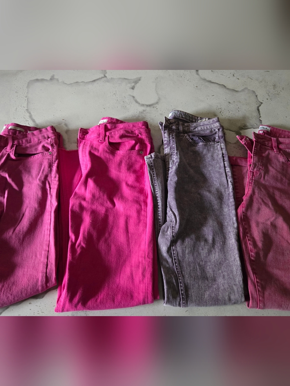 Womens Size 27/28 ( Size 6) Jeans Lot